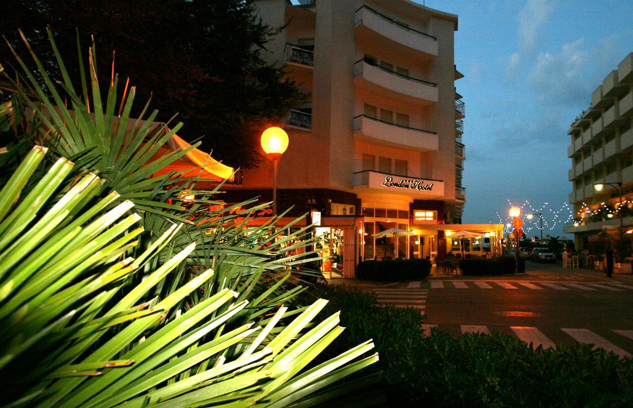 Hotel London Cattolica Exterior photo