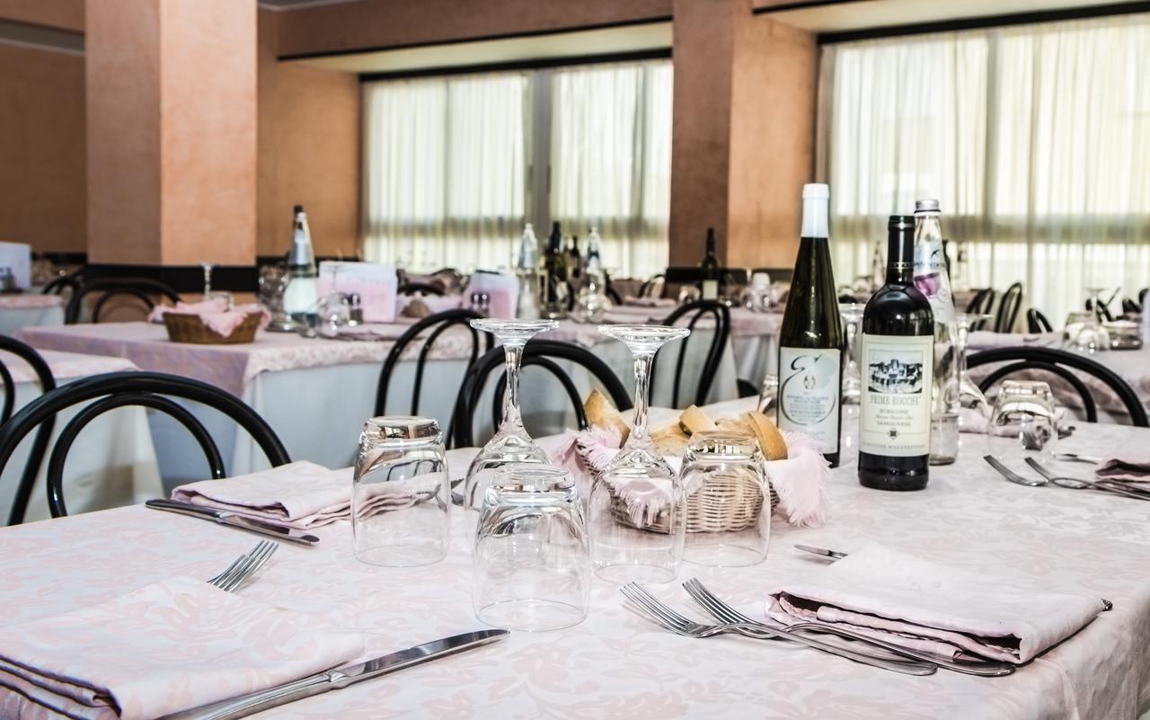 Hotel London Cattolica Exterior photo