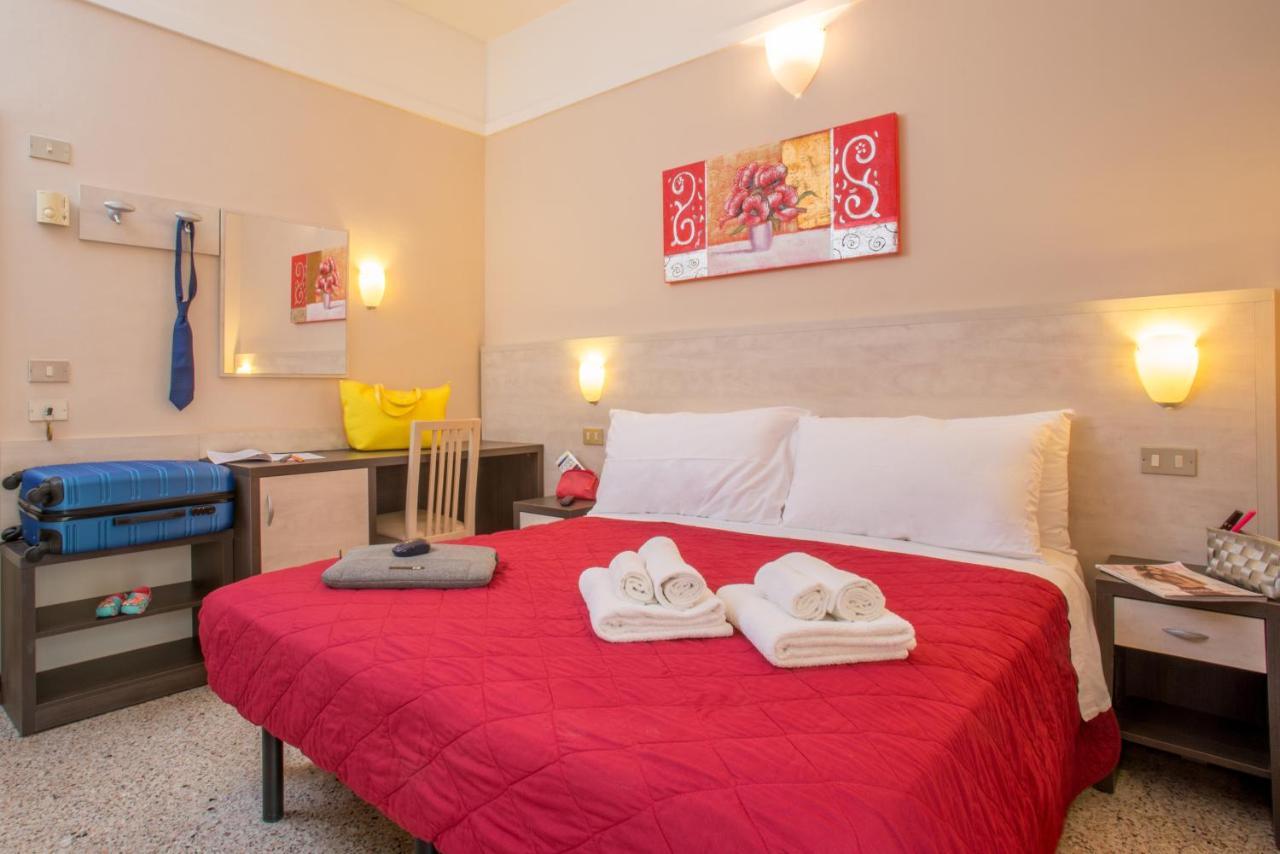 Hotel London Cattolica Exterior photo
